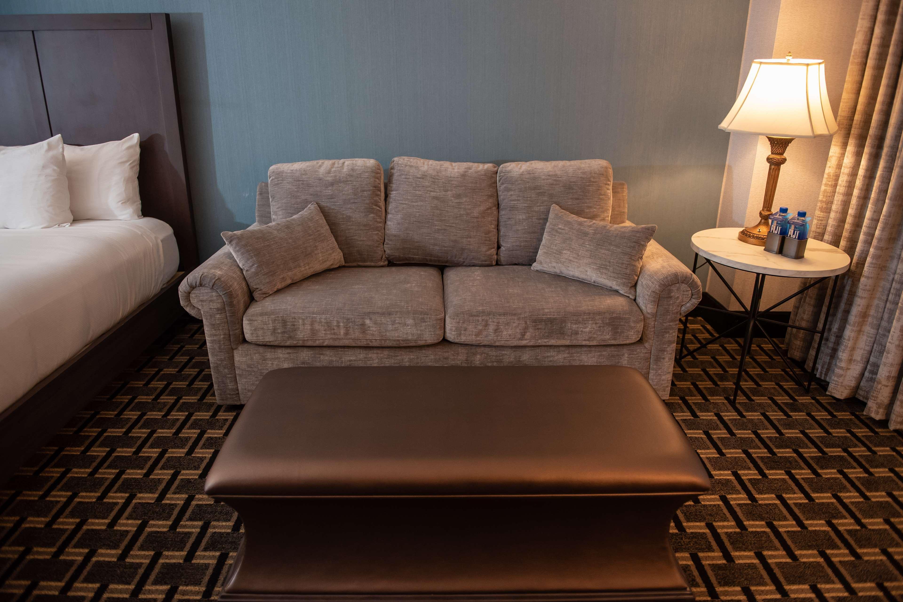 Inn At The Colonnade Baltimore - A Doubletree By Hilton Hotel Exterior foto